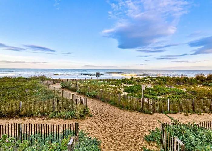 Stunning With Balcony Angled Views Washer & Dryer Pools & Gym Holiday home Ocean City